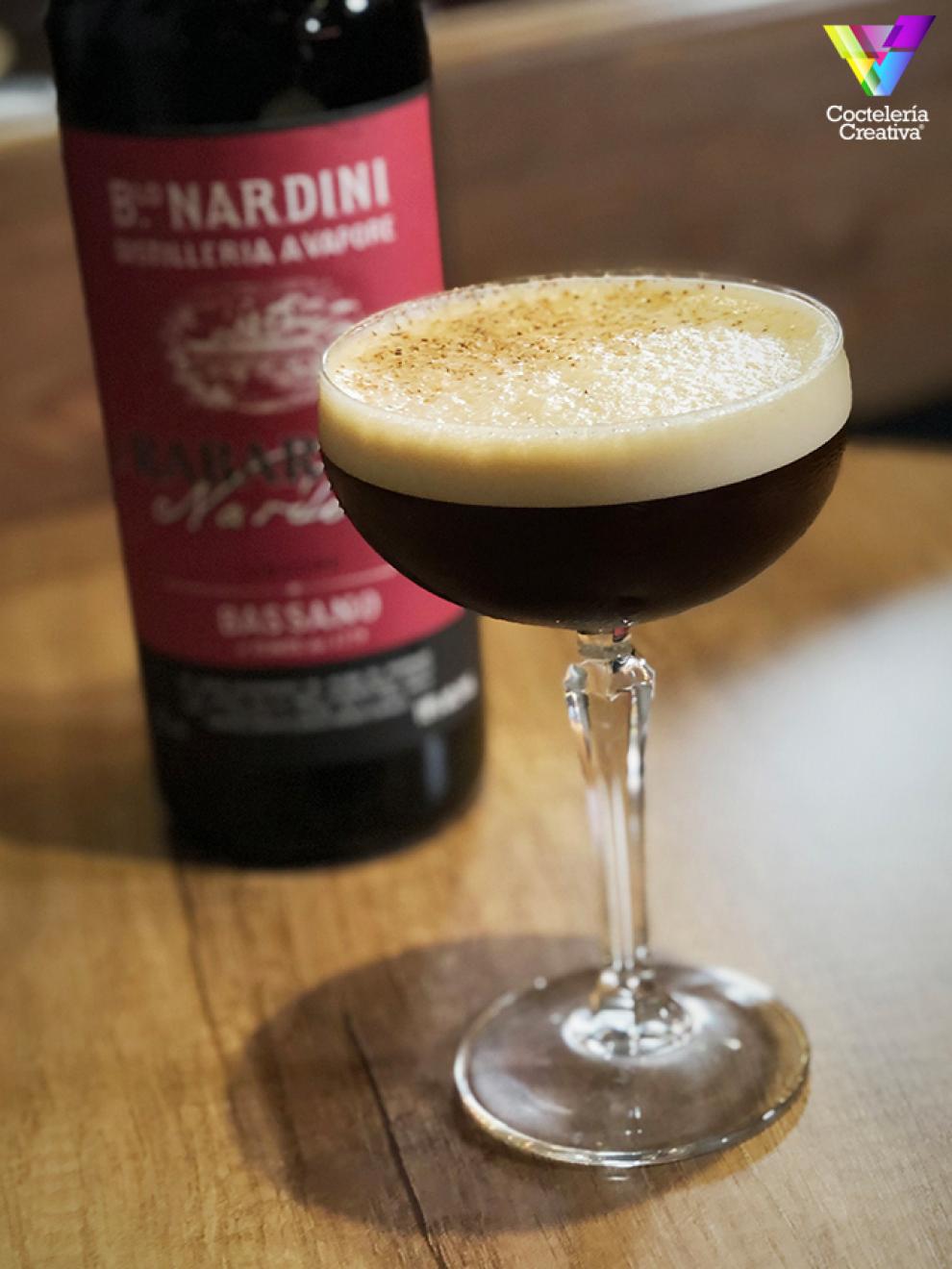 imagen del cóctel café 35 por martín pimentel de v de vermut en barcelona