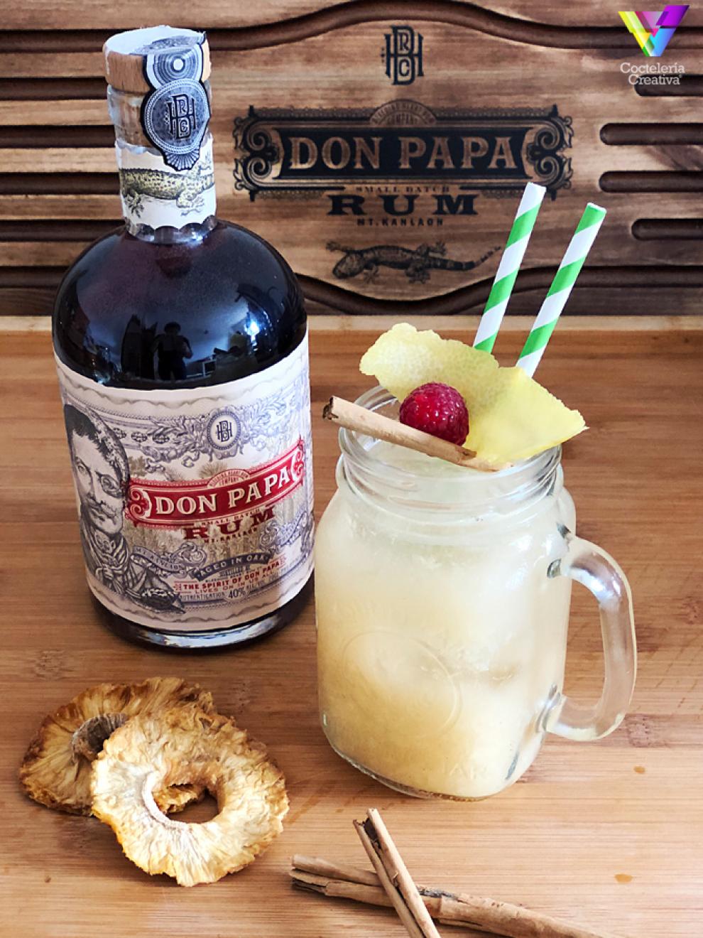 imagen cóctel Pinapple Ale con botella de Don Papa Rum