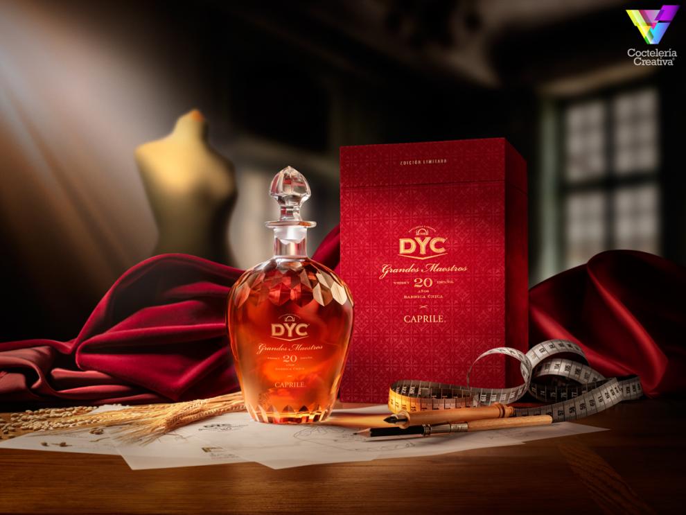 Bodegón de botella de whisky DYC: Grandes Maestros con caja