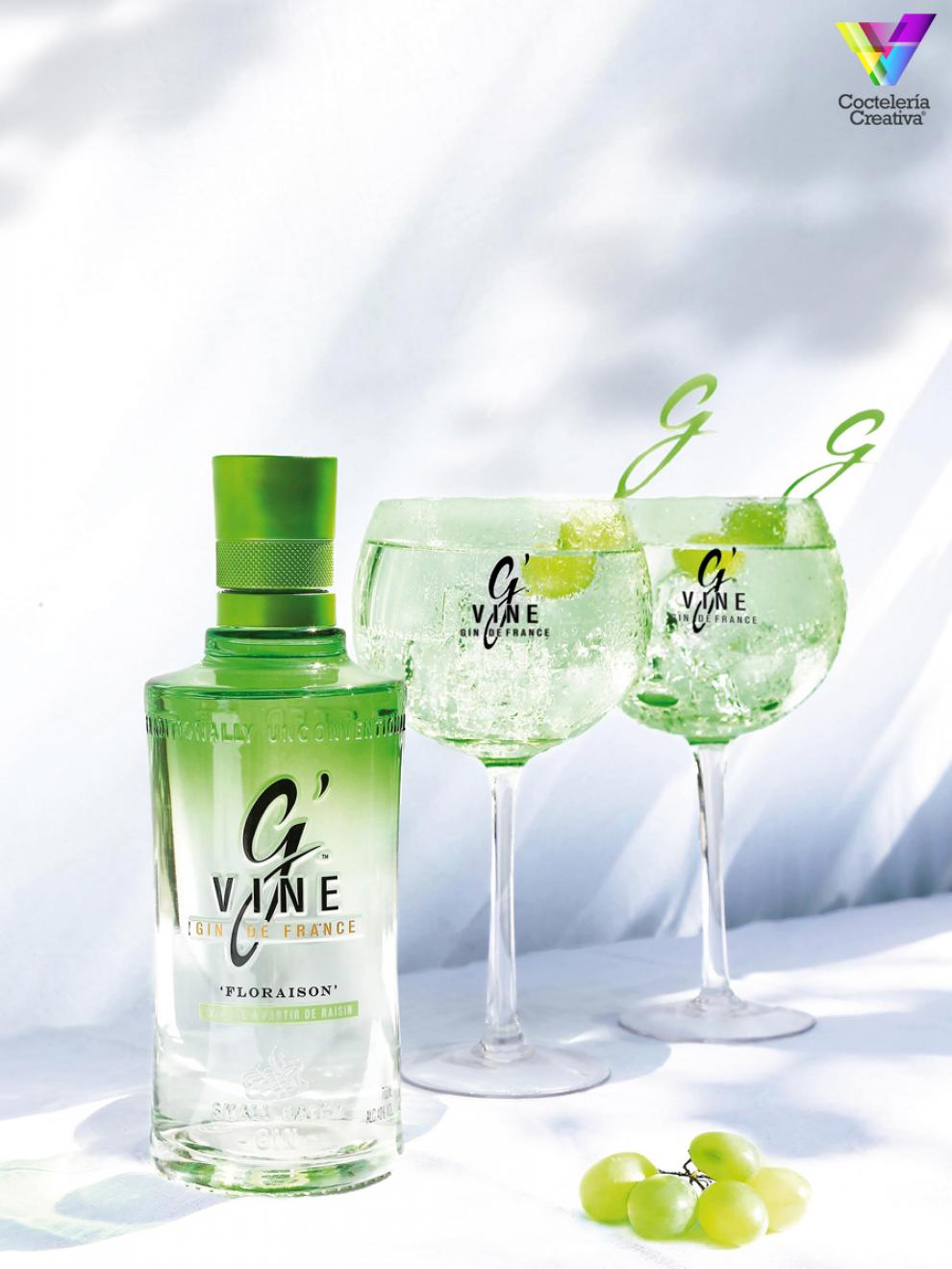 G´Vine con copas de vidrio con Gin-Tonic con Uvas