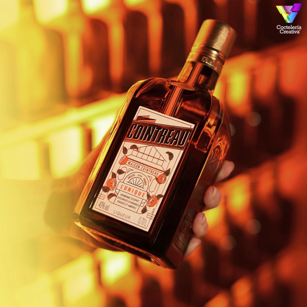 imagen nueva botella Cointreau