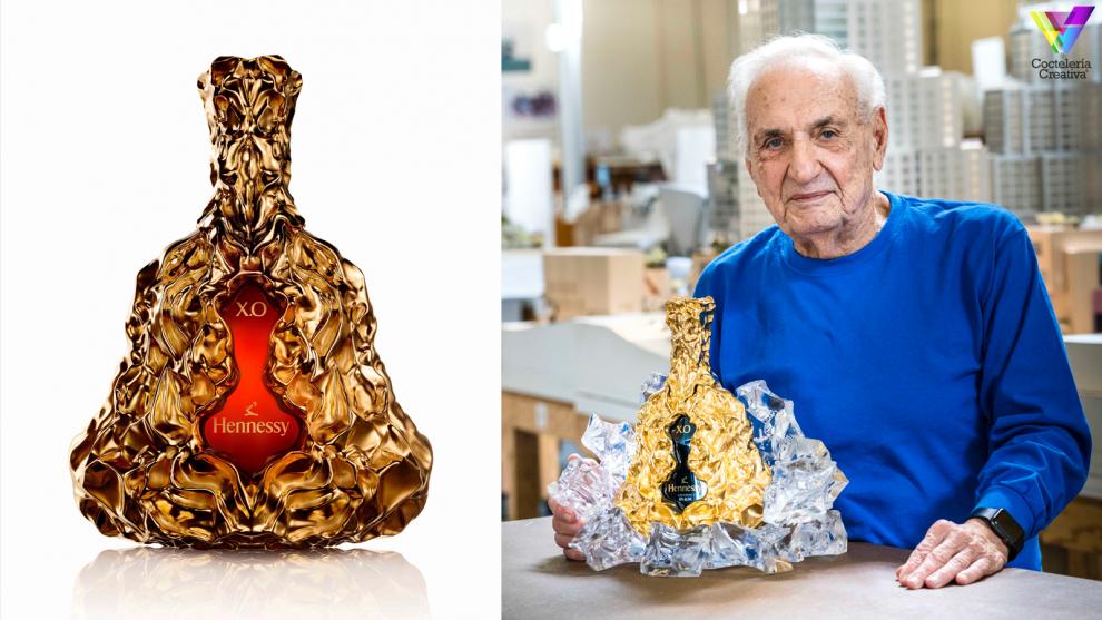 imagen Frank Gehry y botella Hennessy XO