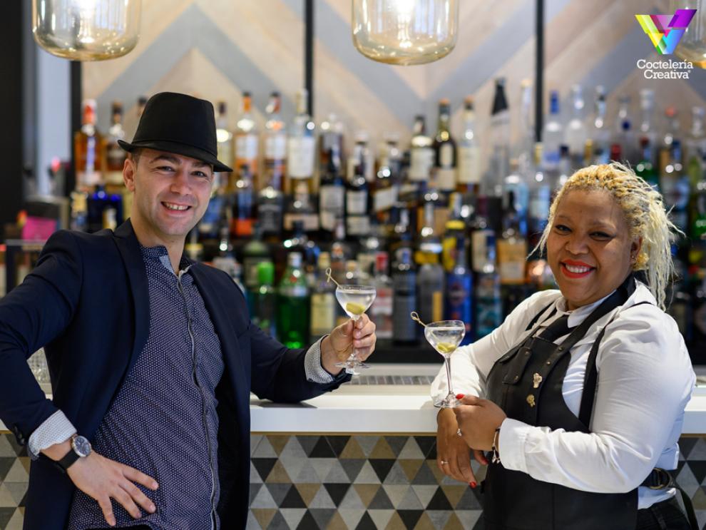 negresco cocktail bar con dani martin y yanaida prado hotel negresco barcelona imagen de dani martin y yanaida prado en negresco cocktail bar by bobbys en el hotel negresco de barcelona