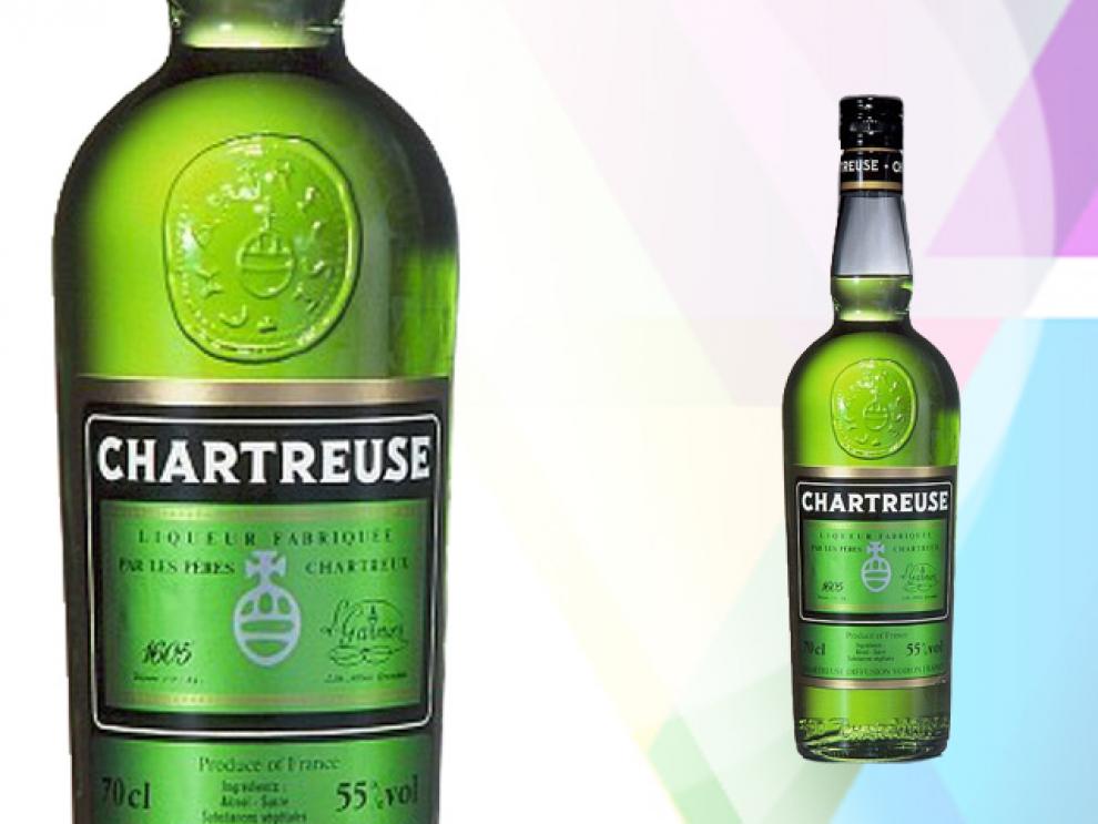 Imagen botella licor de hierbas Chartreuse Verde