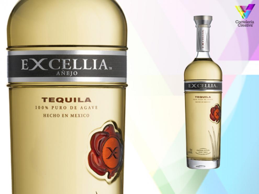 Imagen botella tequila Excellia Añejo