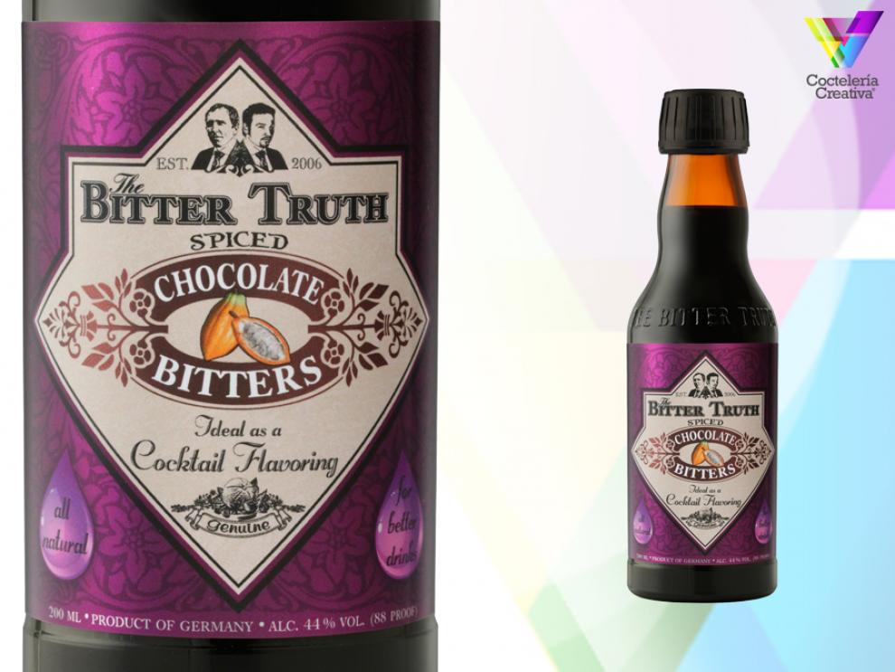 imagen del botellín de spiced chocolate bitter de the bitter truth con detalle de su etiqueta