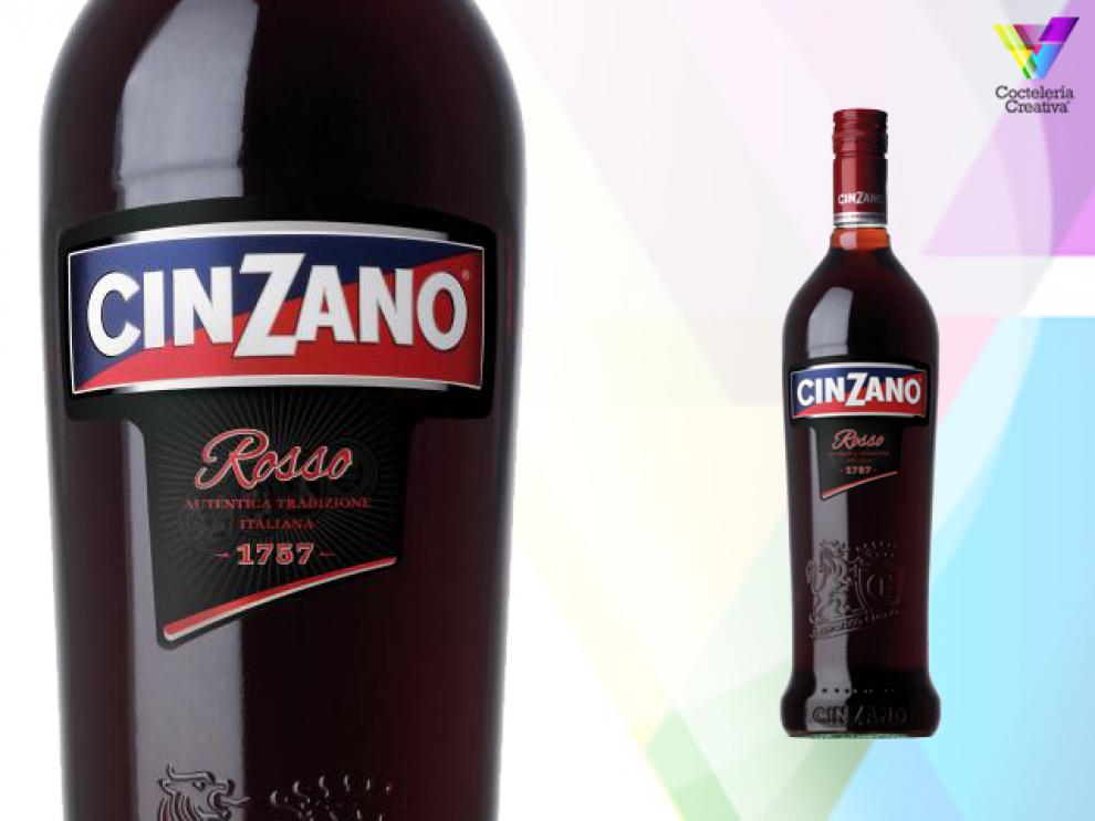 imagen de botella del vermouth italiano cinzano 1757 rosso con detalle de la etiqueta