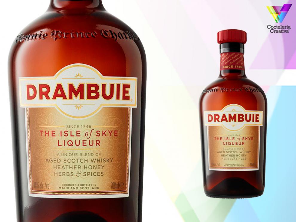 imagen de la botella de drambuie the isle of skye liqueur con detalle de la etiqueta