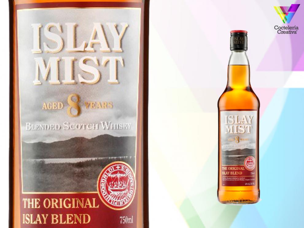 imagen de la botella de islay mist 8 years con detalle de la etiqueta