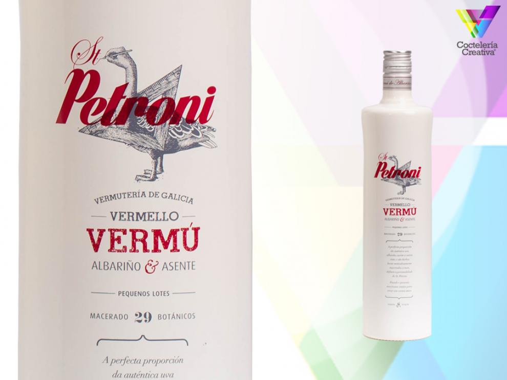 imagen de la botella de st petroni vermut vermello